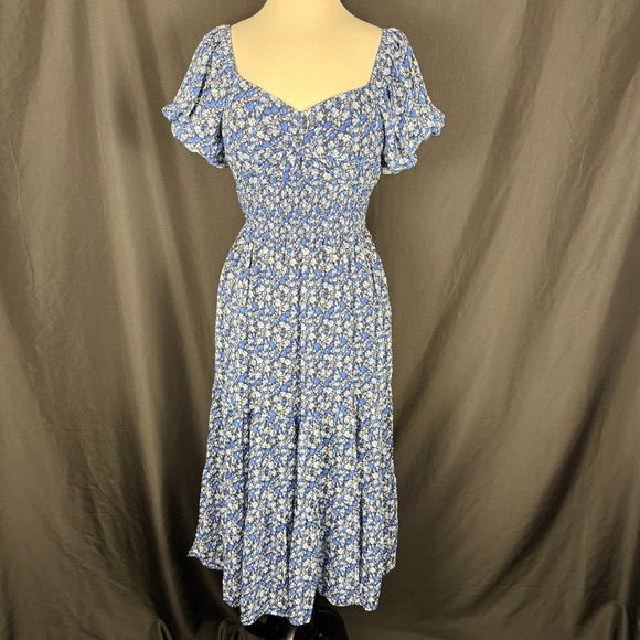 Trixxi Dresses & Skirts - Trixxi Blue Floral Smocked Open Tie Back Maxi Dress M EUC Cottagecore